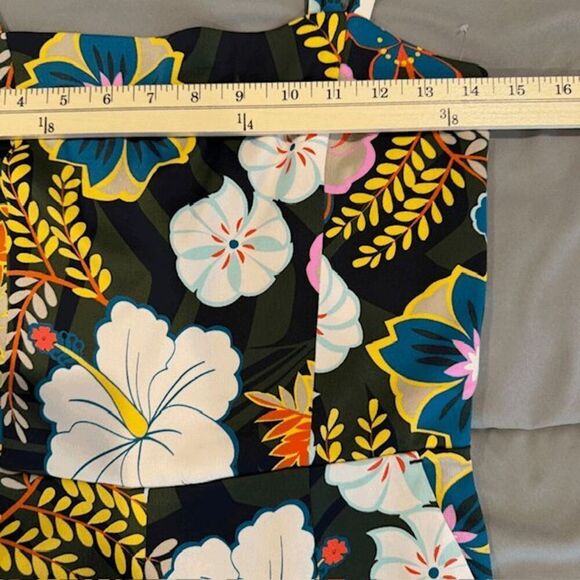 Rachel Roy Zandra Jumpsuit Sleeveless Smocked Zipper Back Black Floral Size 2 - Picture 11 of 16